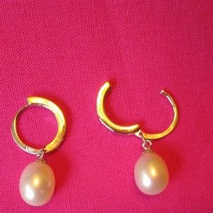 Jewelry - Pearl Necklace & Earrings Set Jewelry - Pearl Necklace & Earrings Set